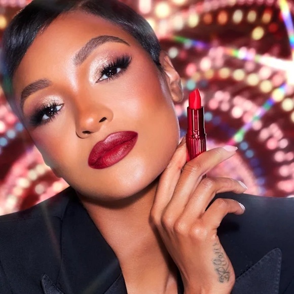NEW Charlotte Tilbury MATTE REVOLUTION-HOLLYWOOD VIXEN - Picture 1 of 7